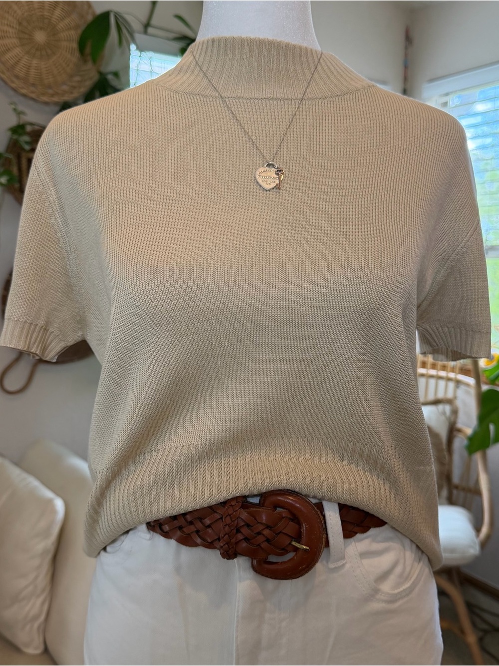 Valerie Stevens 100% Silk Beige Mock Neck Short Sleeve Sweater Top Women’s S